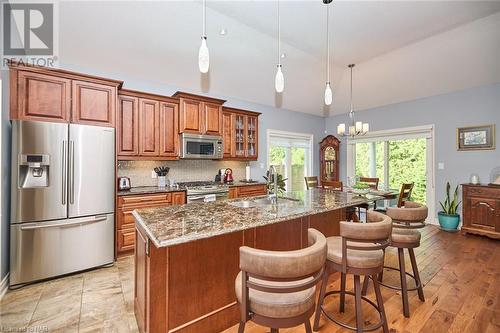 57 Stoneridge Crescent, Niagara-On-The-Lake, ON - Indoor Photo Showing Kitchen With Double Sink