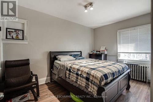 95 Rogers Road, Toronto, ON - Indoor Photo Showing Bedroom