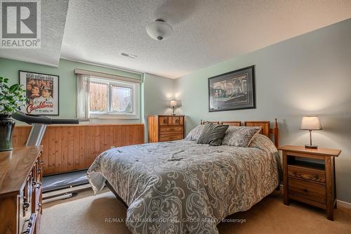 21 Doris Drive, Barrie, ON - Indoor Photo Showing Bedroom