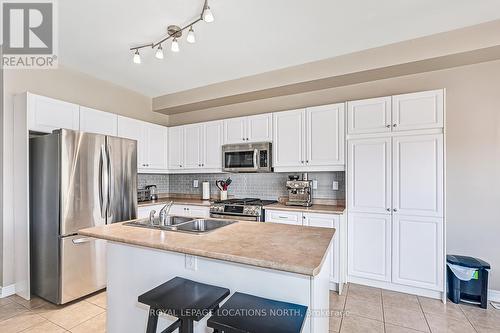 55 Robertson Street, Collingwood, ON - Indoor Photo Showing Kitchen With Double Sink With Upgraded Kitchen