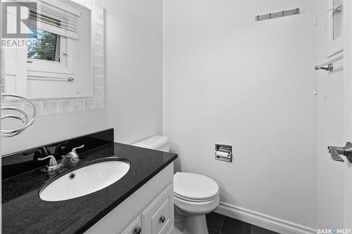 133 Churchill Drive, Saskatoon, SK - Indoor Photo Showing Bathroom