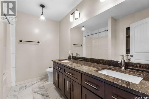 14 1703 Patrick Crescent, Saskatoon, SK - Indoor Photo Showing Bathroom