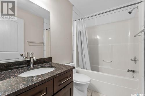 14 1703 Patrick Crescent, Saskatoon, SK - Indoor Photo Showing Bathroom