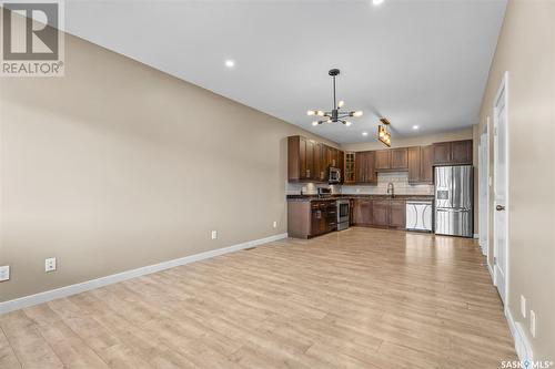 14 1703 Patrick Crescent, Saskatoon, SK - Indoor Photo Showing Kitchen