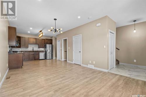 14 1703 Patrick Crescent, Saskatoon, SK - Indoor Photo Showing Kitchen