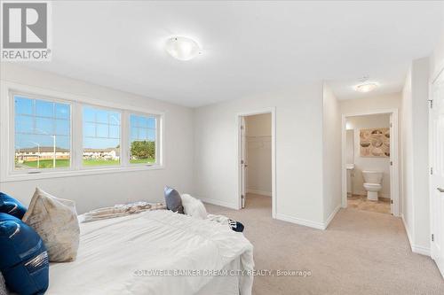 129 Essex Drive, Belleville, ON - Indoor Photo Showing Bedroom