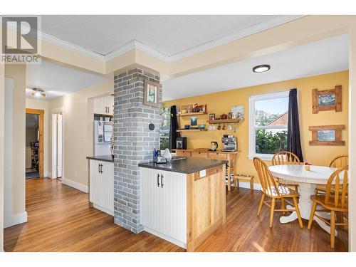 590-592 Bay Avenue, Kelowna, BC - Indoor Photo Showing Dining Room