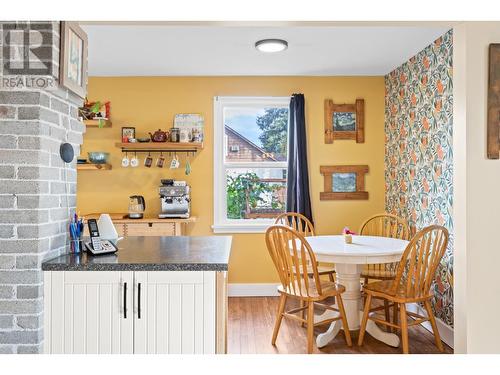 590-592 Bay Avenue, Kelowna, BC - Indoor Photo Showing Dining Room