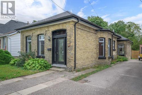 733 Princess Avenue, London, ON - Outdoor With Facade