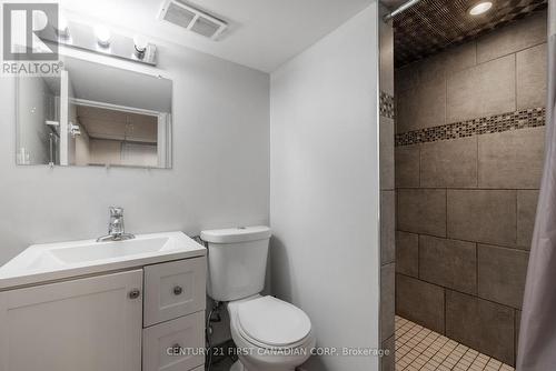 159 St James Street, London, ON - Indoor Photo Showing Bathroom