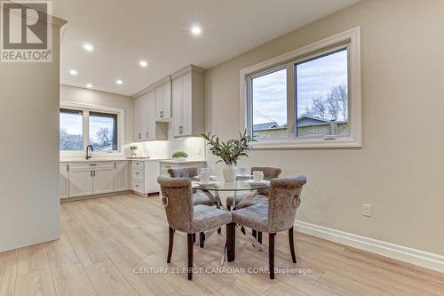 163 Elgin Avenue E, Goderich, ON - Indoor Photo Showing Dining Room