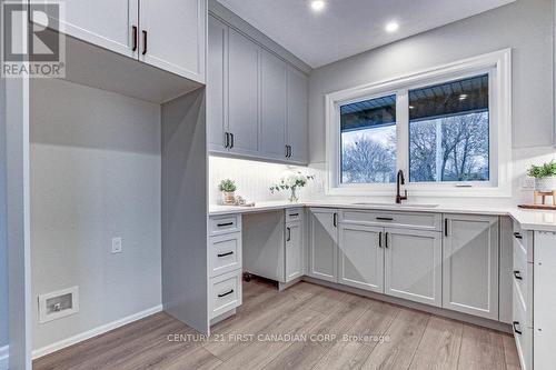 163 Elgin Avenue E, Goderich, ON - Indoor Photo Showing Kitchen