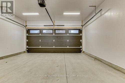 163 Elgin Avenue E, Goderich, ON - Indoor Photo Showing Garage