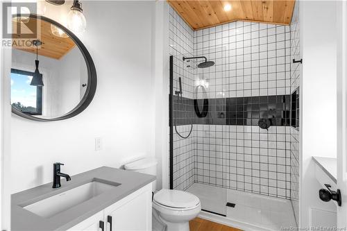 14 Bedeche Street, Cap-Pelé, NB - Indoor Photo Showing Bathroom