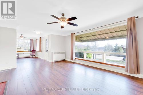 1094 Highway 2, Kingston, ON - Indoor Photo Showing Other Room