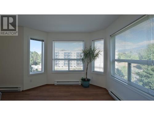 130 Abbott Street Unit# 312, Penticton, BC - Indoor Photo Showing Other Room