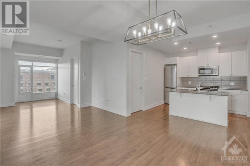 100 Champagne Avenue S Unit#1004, Ottawa, ON - Indoor Photo Showing Kitchen With Stainless Steel Kitchen With Upgraded Kitchen