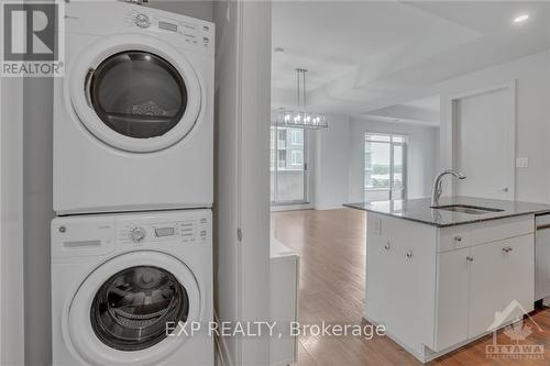 1004 - 100 Champagne Avenue S, Ottawa, ON - Indoor Photo Showing Laundry Room