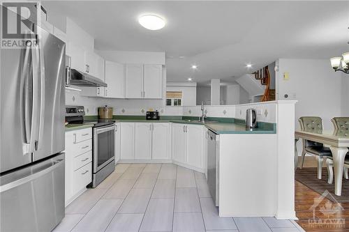 1085 Ballantyne Drive, Ottawa, ON - Indoor Photo Showing Kitchen