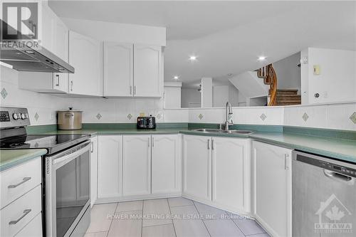 1085 Ballantyne Drive, Ottawa, ON - Indoor Photo Showing Kitchen With Double Sink