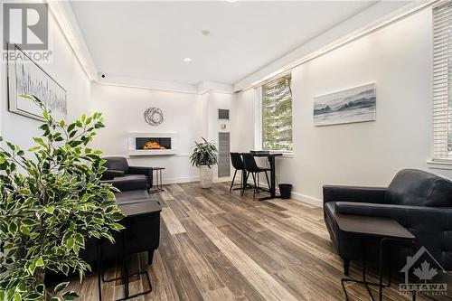 Lobby waiting area. - 1100 Ambleside Drive Unit#607, Ottawa, ON - Indoor