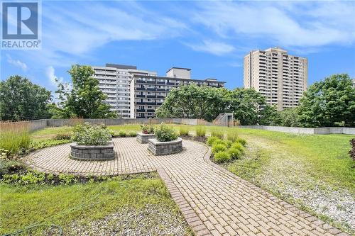 Exterior garden space. - 1100 Ambleside Drive Unit#607, Ottawa, ON - Outdoor