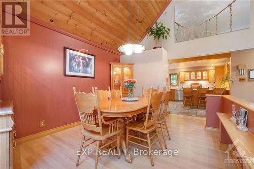 325 Haskins Road, North Grenville, ON - Indoor Photo Showing Dining Room