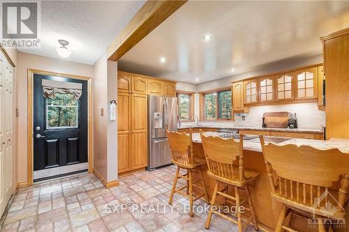 325 Haskins Road, North Grenville, ON - Indoor Photo Showing Dining Room