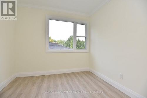 26 Highcliffe Avenue, Hamilton, ON - Indoor Photo Showing Other Room