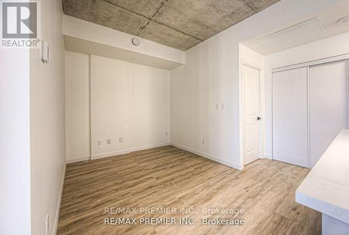 Unit # 210 - 7 Erie Avenue, Brantford, ON - Indoor Photo Showing Other Room