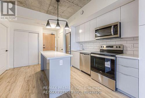 Unit # 210 - 7 Erie Avenue, Brantford, ON - Indoor Photo Showing Kitchen With Upgraded Kitchen