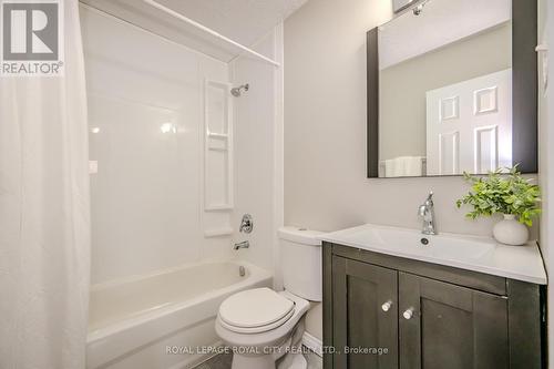 257 - 31 Greengate Road, Guelph, ON - Indoor Photo Showing Bathroom