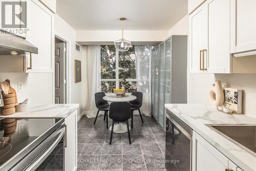 216 - 253 Merton Street, Toronto, ON - Indoor Photo Showing Kitchen