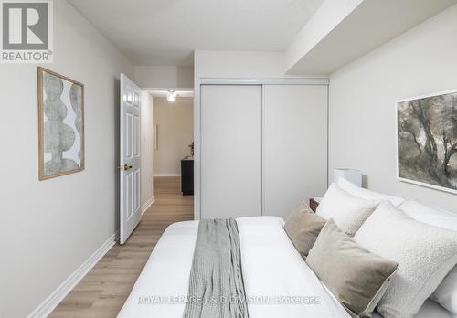 216 - 253 Merton Street, Toronto, ON - Indoor Photo Showing Bedroom