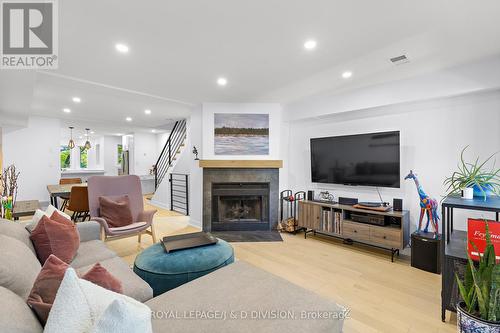 32C Massey Street, Toronto, ON - Indoor Photo Showing Living Room With Fireplace