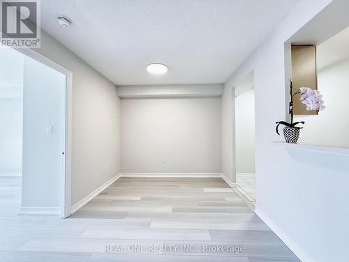 315 - 88 Grandview Way, Toronto, ON - Indoor Photo Showing Other Room