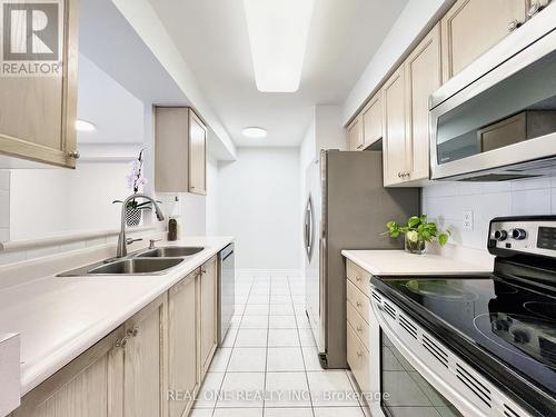 315 - 88 Grandview Way, Toronto, ON - Indoor Photo Showing Kitchen With Double Sink