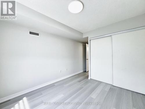 315 - 88 Grandview Way, Toronto, ON - Indoor Photo Showing Other Room