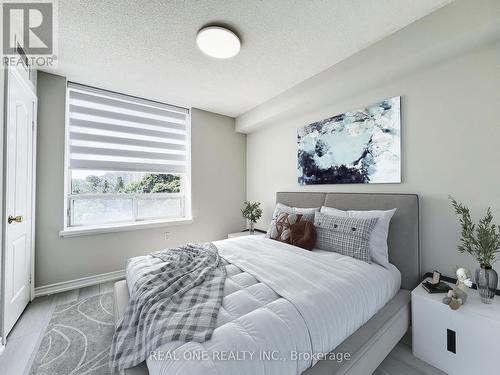 315 - 88 Grandview Way, Toronto, ON - Indoor Photo Showing Bedroom