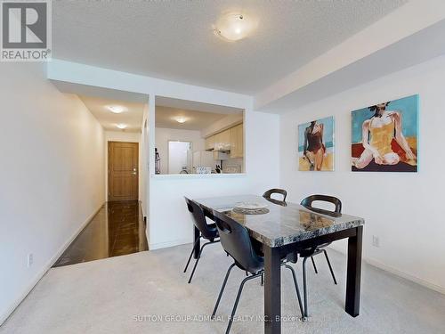 1511 - 18 Lee Centre Drive, Toronto, ON - Indoor Photo Showing Dining Room