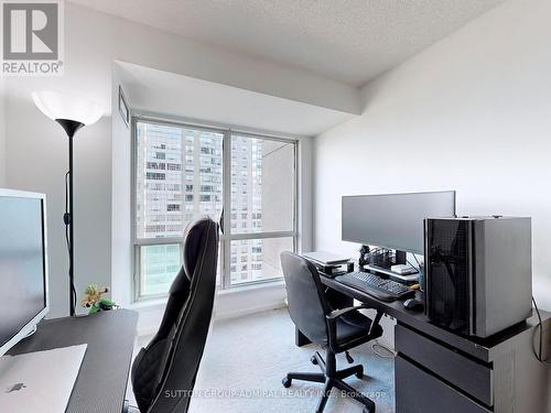 1511 - 18 Lee Centre Drive, Toronto, ON - Indoor Photo Showing Office