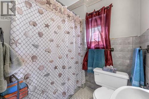 68 Quidi Vidi Road, St. John'S, NL - Indoor Photo Showing Bathroom