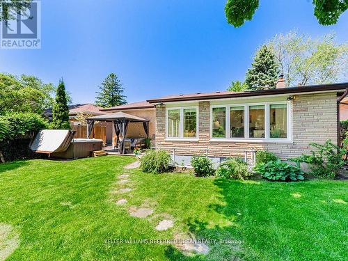 32 Woodgarden Crescent, Toronto, ON - Outdoor