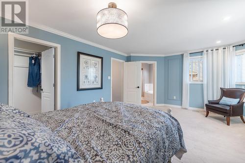 33 Prince Drive, Bradford West Gwillimbury, ON - Indoor Photo Showing Bedroom