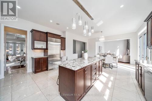 75 Parkheights Trail, King, ON - Indoor Photo Showing Kitchen With Upgraded Kitchen