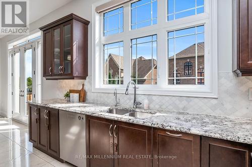 75 Parkheights Trail, King, ON - Indoor Photo Showing Kitchen With Double Sink