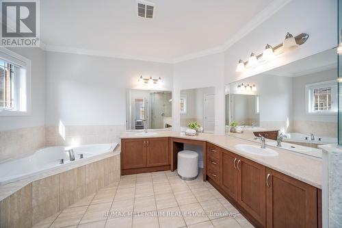 75 Parkheights Trail, King, ON - Indoor Photo Showing Bathroom