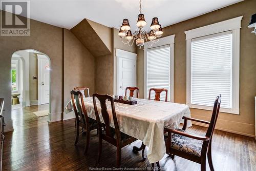 136 Talbot Street West, Leamington, ON - Indoor Photo Showing Dining Room