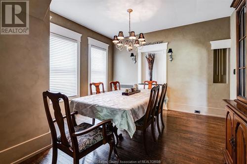 136 Talbot Street West, Leamington, ON - Indoor Photo Showing Dining Room