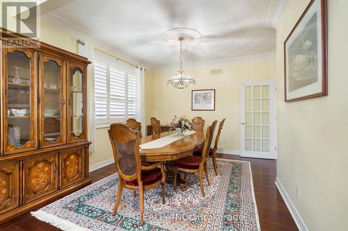 7712 South Wood Drive, Niagara Falls, ON - Indoor Photo Showing Dining Room